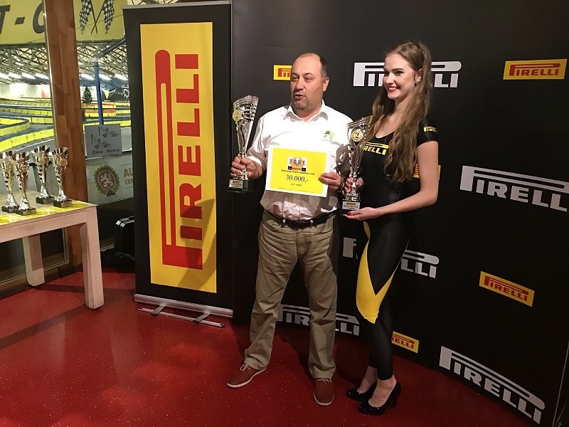 V Praze proběhlo vyhlášení již dvanáctého ročníku Poháru Pirelli v rally. Úspěšní závodníci si převzali poháry a šeky na finanční prémie.